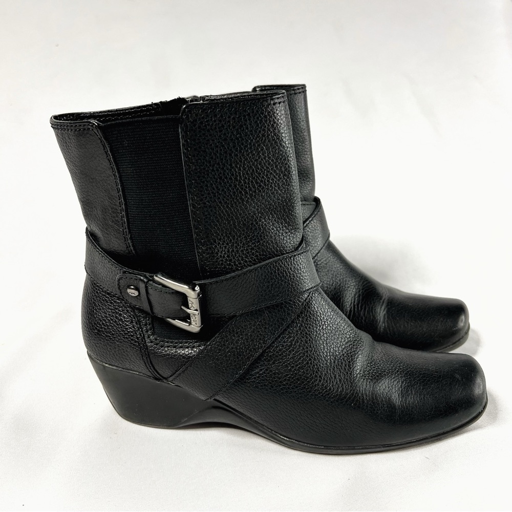 Anne Klein Montague Genuine Leather Ankle Harness Boots Black Size 8 - Picture 4 of 8